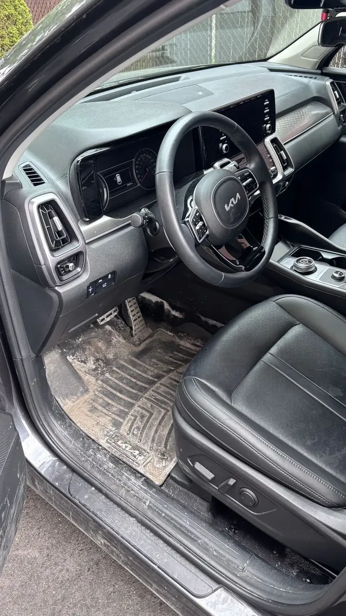 Avant nettoyage intérieur — Kia Sorento
