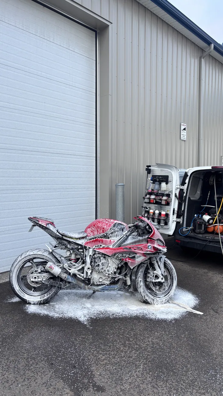Porsche Taycan — détail jante, protection